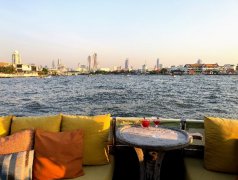 2019曼谷新玩法打卡：湄南河上看落日，享受香槟和泰国料理
